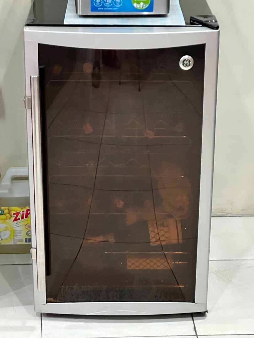 GE Wine Chiller, Furniture & Home Living, Kitchenware & Tableware