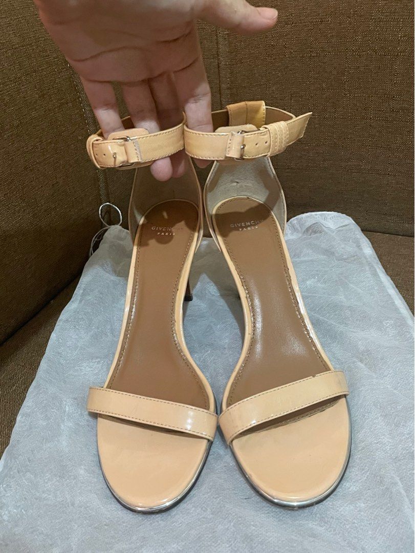 Givenchy Heels (Category: Sneakers & Footwear) located in Cavite. Submitted by HelloAnn_Closet (Listing ID 1308818927, Image 2). Description: Givenchy Heels EU 37 no inclusions Fit up to 24cm slim feet.