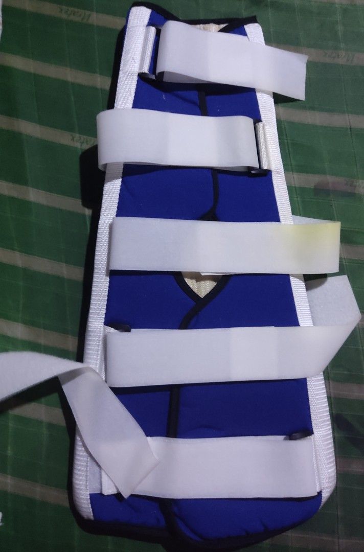 Knee Immobilizer Support Brace (Category: Braces, Support & Protection) located in Pasig City. Submitted by noreen024 (Listing ID 1308807983, Image 1). Description: .