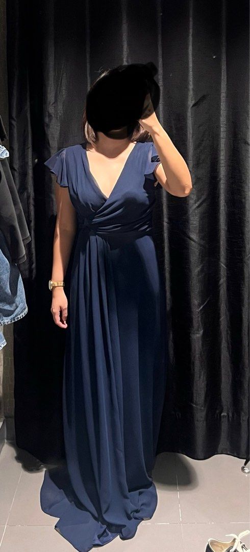 Maniju blue long dress (Category: Evening dresses & gowns) located in Manila. Submitted by jcsj_ (Listing ID 1308685759, Image 1). Description: Used only once, perfect for weddings Floor length, size small womens, purchased from SM fashion hall for 5500php selling half the price Really good quality, can be likened to Evernew brand dresses RFS: decluttering Shipping will be shouldered by buyer; no return no exchange.