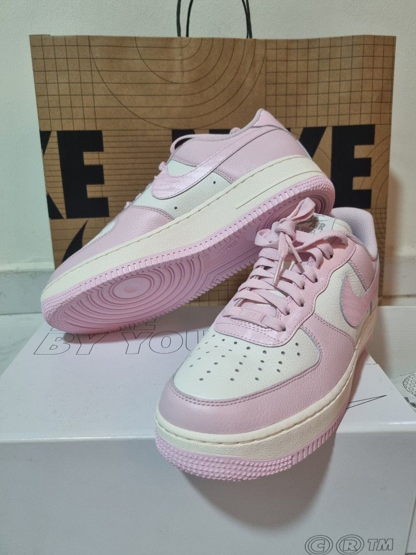 Nike Air Force 1 light pink
