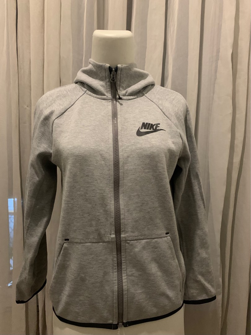 Nike Dri Fit Hooded Authentic Unisex Fesyen Wanita Pakaian Wanita Baju Luaran di Carousell