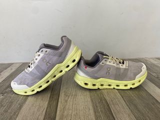 On CloudGo Running Shoes