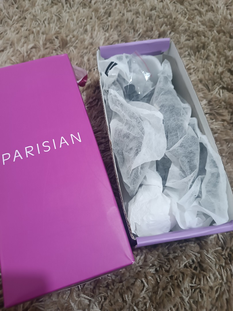 Parisian, Announcements On Carousell