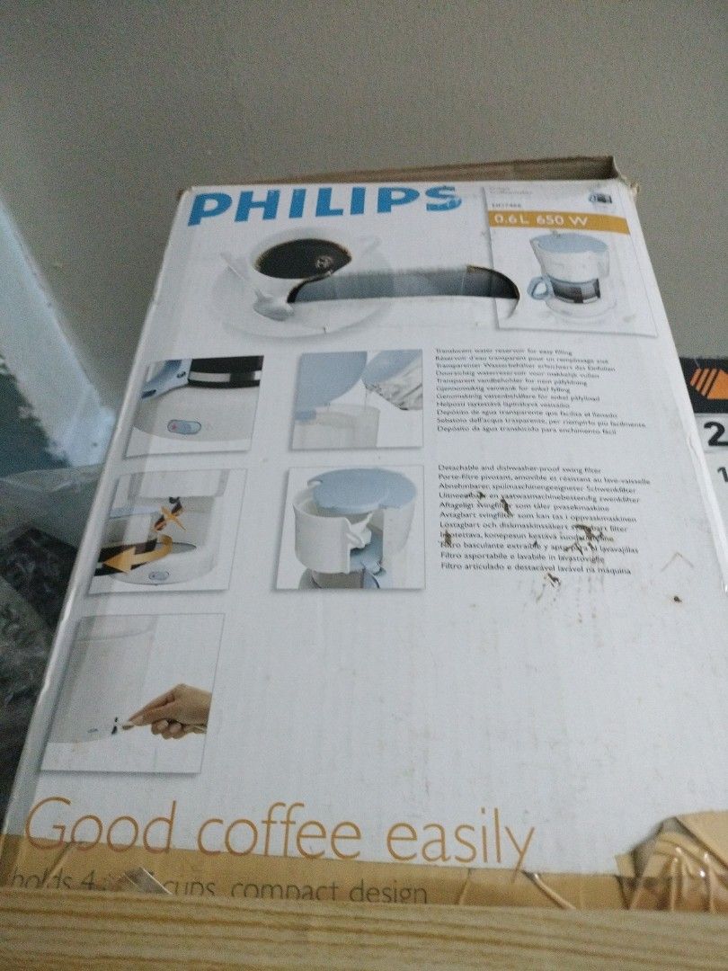 Philips coffee maker (Category: Coffee Machines & Makers) located in Cavite. Submitted by indigence (Listing ID 1308825819, Image 1). Description: slightly used with box and manual Philips Daily Collection Drip Coffee Maker HD7466 (White) Description: Selling a reliable, compact Philips drip coffee maker. Perfect for everyday home use, office desks, or small kitchens! Very simple to operate and clean. Key Features: Capacity: Compact glass jar hol