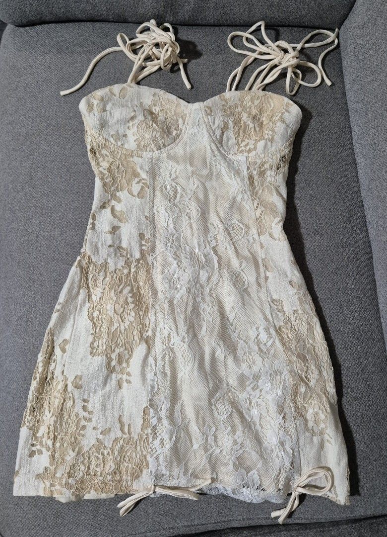 gold dress size 14 Jagger and Stone main image 1