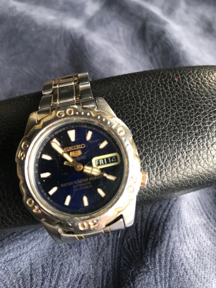 seiko 7s36A authomatic blue dial