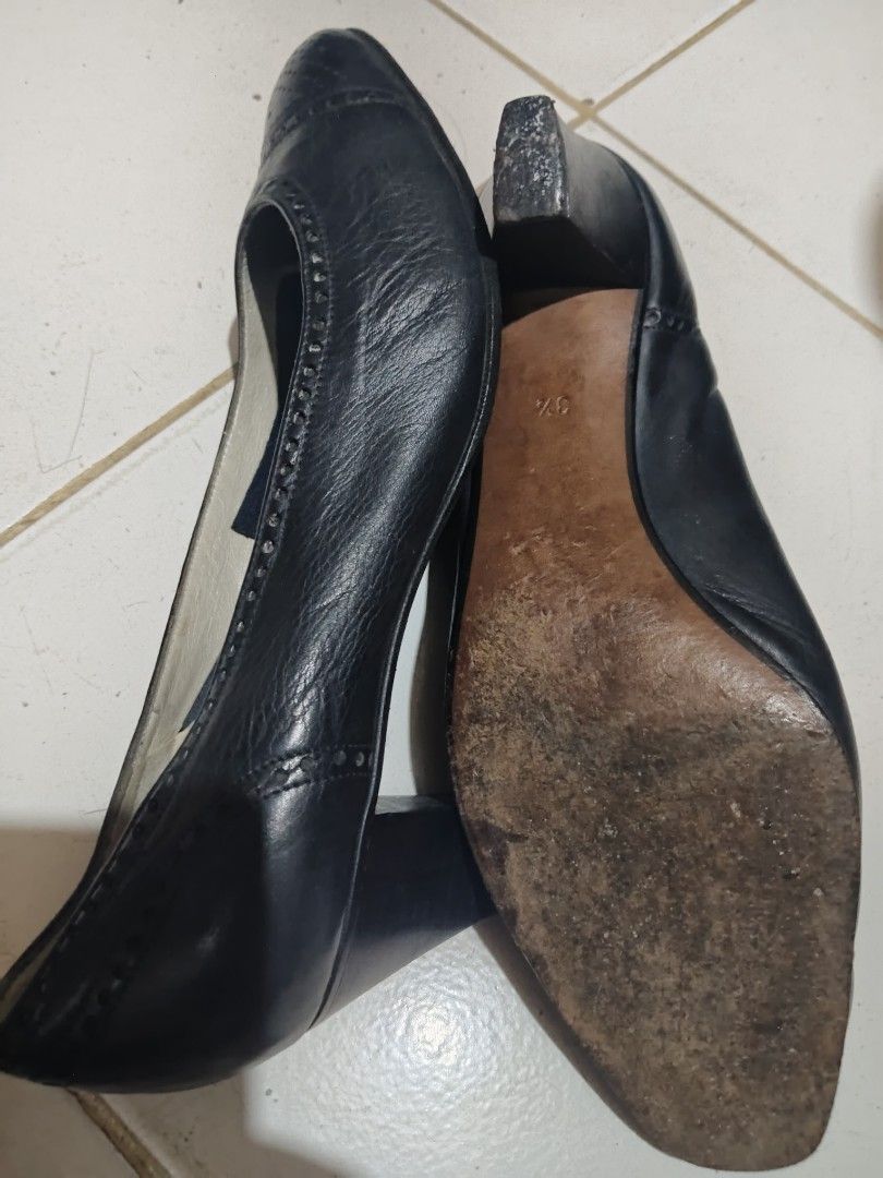 Well worn used cabin crew koolaid shoes uk