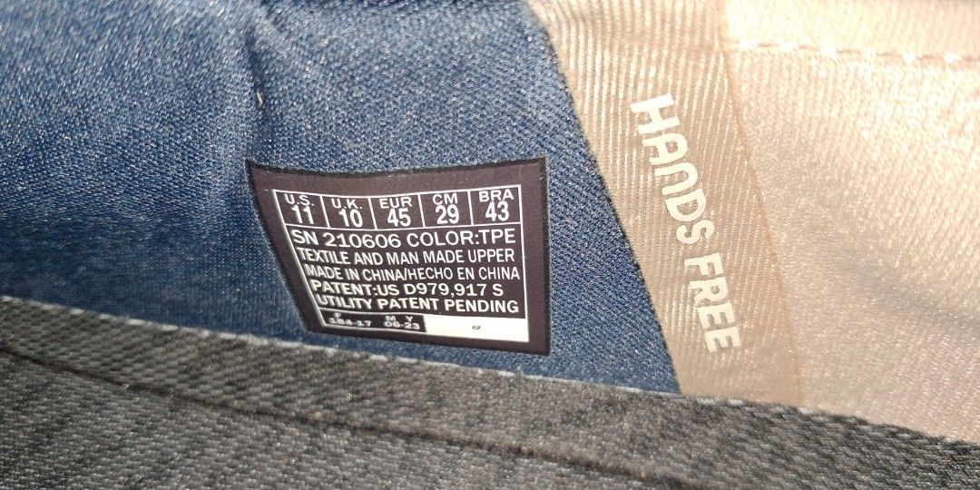 Sketchers Slip-ins (Category: Sneakers) located in Kawit. Submitted by lexcher (Listing ID 1308678909, Image 1). Description: Original Sketchers Slip-ins Hands free Sneakers...from USA, no Box. Size: US 11 /EU 44 Color: Khaki Nice for formal shorts or formal pants... Eye catching...Simpleng susyal.... RFS: Size is Big..