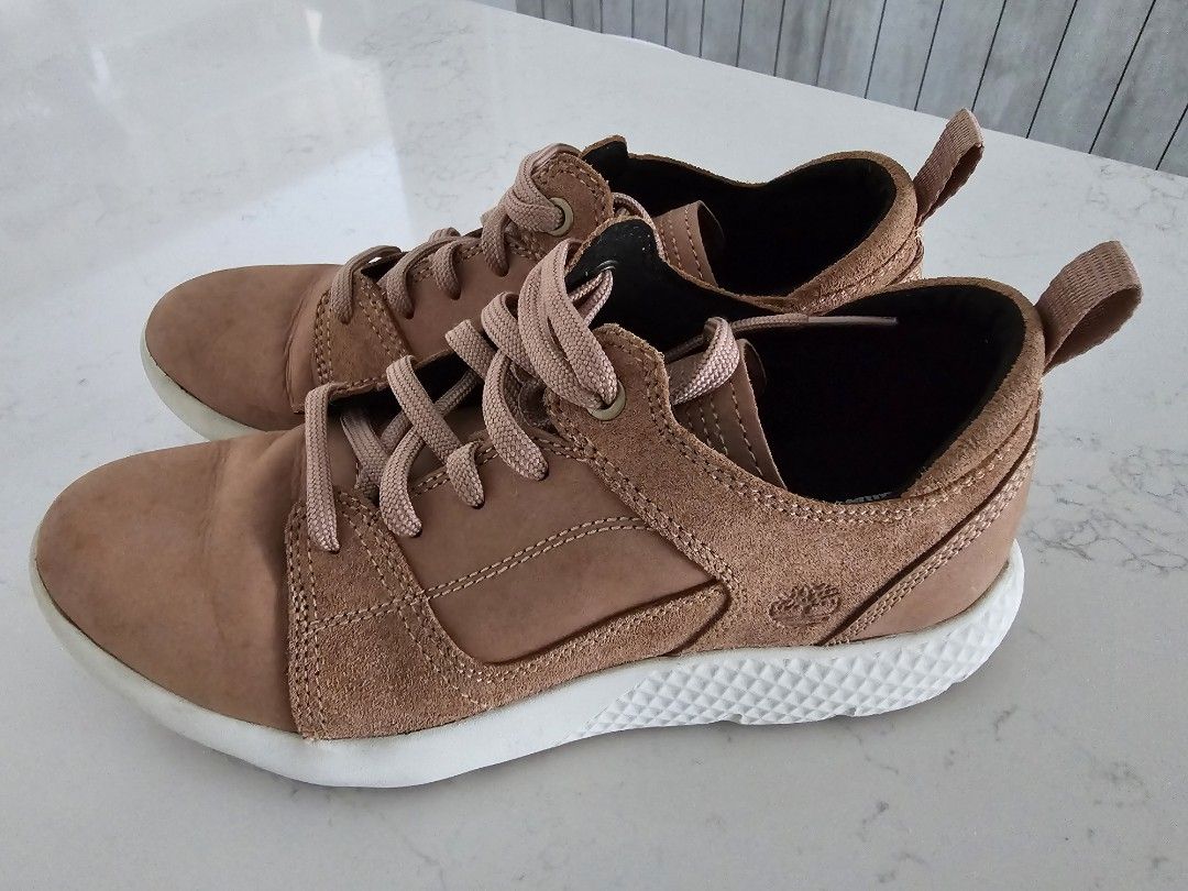 Timberland flyroam leather hot sale