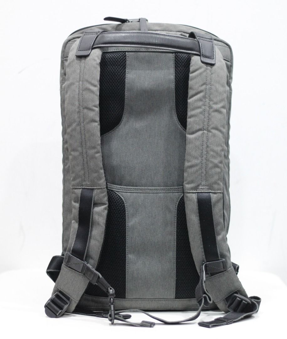TUMI TAHOE FOREST FLAP BACKPACKグレー | ヤマダウェブコム