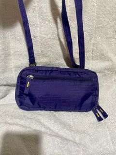 Uniqlo purse/sling bag