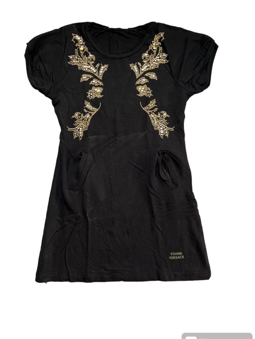 VERSACE Dress | May fit to XS-S frames (Category: Babies & Kids Fashion) located in Pulilan. Submitted by __ri__ (Listing ID 1308720713, Image 1). Description: Kid’s Fashion but I still wear it as I am XS frame 😅 It fits and can be worn as a dress/top 😊 Flaws: Front pockets need to get stitched but other than that, it kinda looks new..