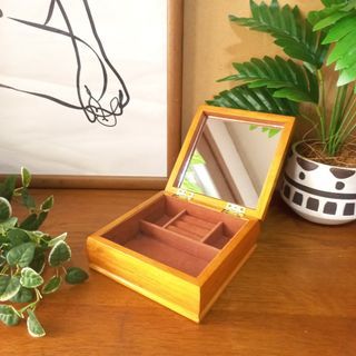 Vintage Mele wooden jewelry box