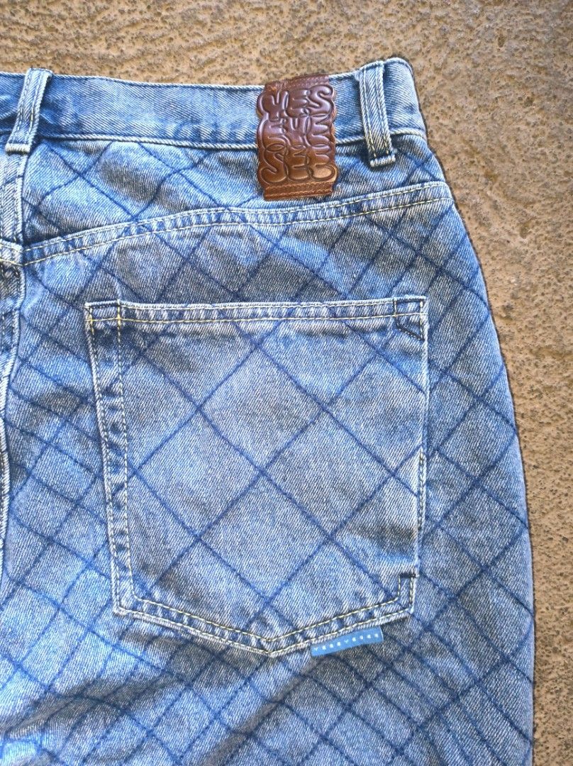 YESEYESEE BAGGY PANTS (Category: Jeans) located in Davao. Submitted by sentimentalgoodz (Listing ID 1308672011, Image 3). Description: YESEYESEE NET BAGGY PANTS 10/10 CONDITION SIZE 32.
