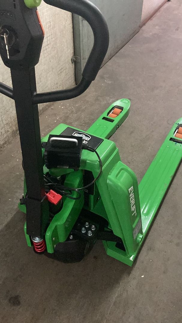 全新1.5噸電唧車 電動唧車 electric pallet jet 1.5t, 其他, 其他 Carousell