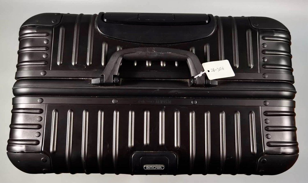 78L RIMOWA Topas Stealth Checkin-M/L(28inch), Hobbies & Lifestyle