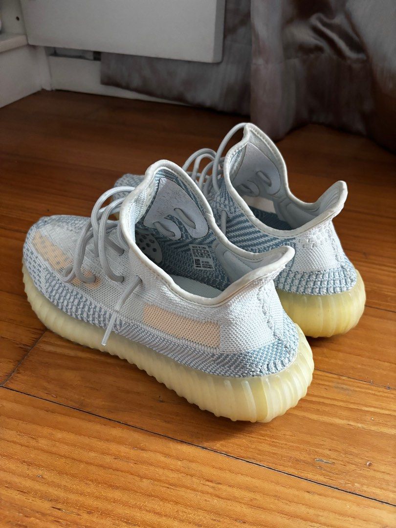 Clouds yeezy hot sale