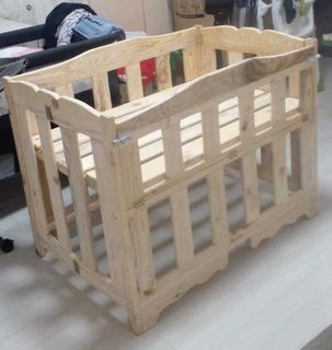 Baby Crib Foldable and Adjustable