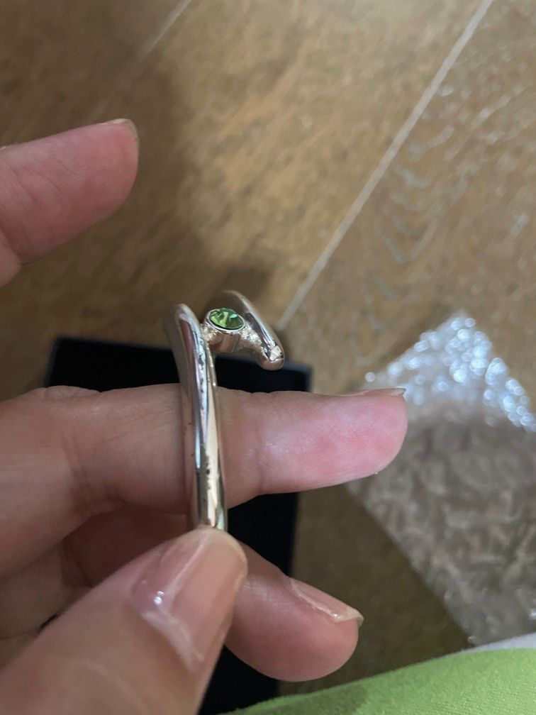 Bangle (Category: Bracelets) located in Singapore. Submitted by llclq (Listing ID 1308955495, Image 3). Description: Seldom wear it.Saw is tarnish as shown in photo.Not visible though when worn.