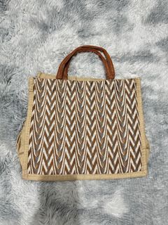 BROWN BEACH BAG WITH INNER LINING