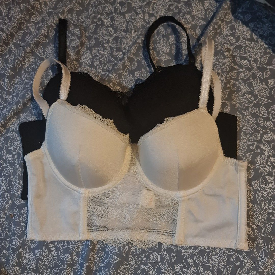 Bustier Crop top Lace Bra push up Bundle Sinsay (Category: Undergarments & Loungewear) located in Valenzuela. Submitted by crismeagain (Listing ID 1308831836, Image 1). Description: Bustier Crop top Lace Push up Bra Bundle black and White -Black used only once -White never been used but stain inside due to storage Size 75A on tag or 34A Sinsay Brand.