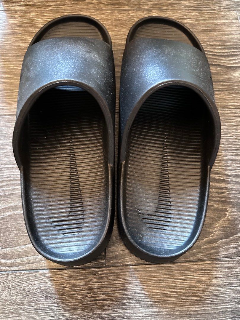 Calm slides (Category: Sandals) located in Singapore. Submitted by lousyday (Listing ID 1308984521, Image 2). Description: US size 12. No box. .