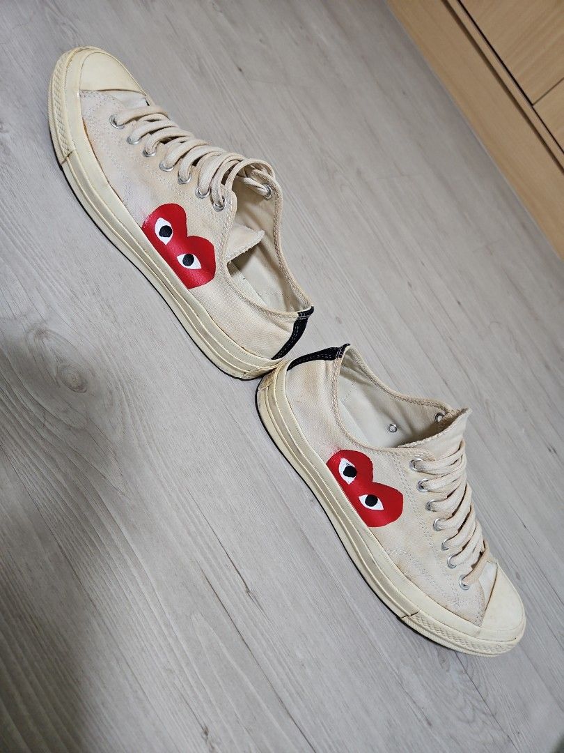 CDG Converse white well used yellowed