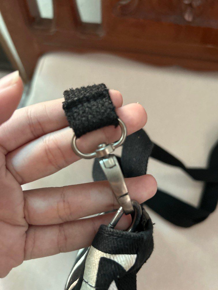 gentlewoman micro (Category: Cross-body Bags) located in Cavite. Submitted by elledecluttersss (Listing ID 1308877406, Image 3). Description: selling it for a low price since may slight flaws na sia sa print,, shown on last 4 pics ;)) GCASH PAYMENT ONLY.
