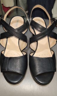 Geox sandals in black leather. 7