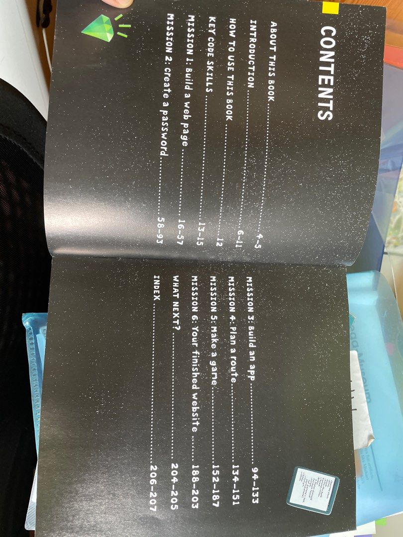 Get coding （分類：兒童書籍）位於 Hong Kong。 由 nicegarden 提交（商品編號 1308830365，圖片 2）。簡介： No marks and never used Meet at quarrybay 。
