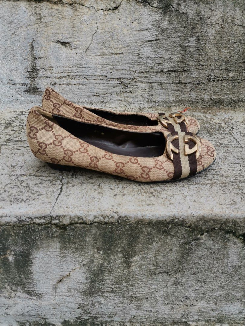 Gucci monogram flats on sale