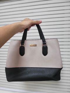 (Category: ) located in . Submitted by kleinpreloved (Listing ID 1308915433, Image 1). Description: .