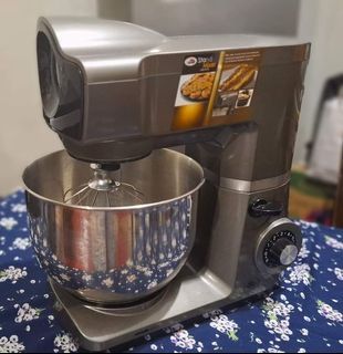 KYOWA STAND MIXER (GOOD AS NEW)