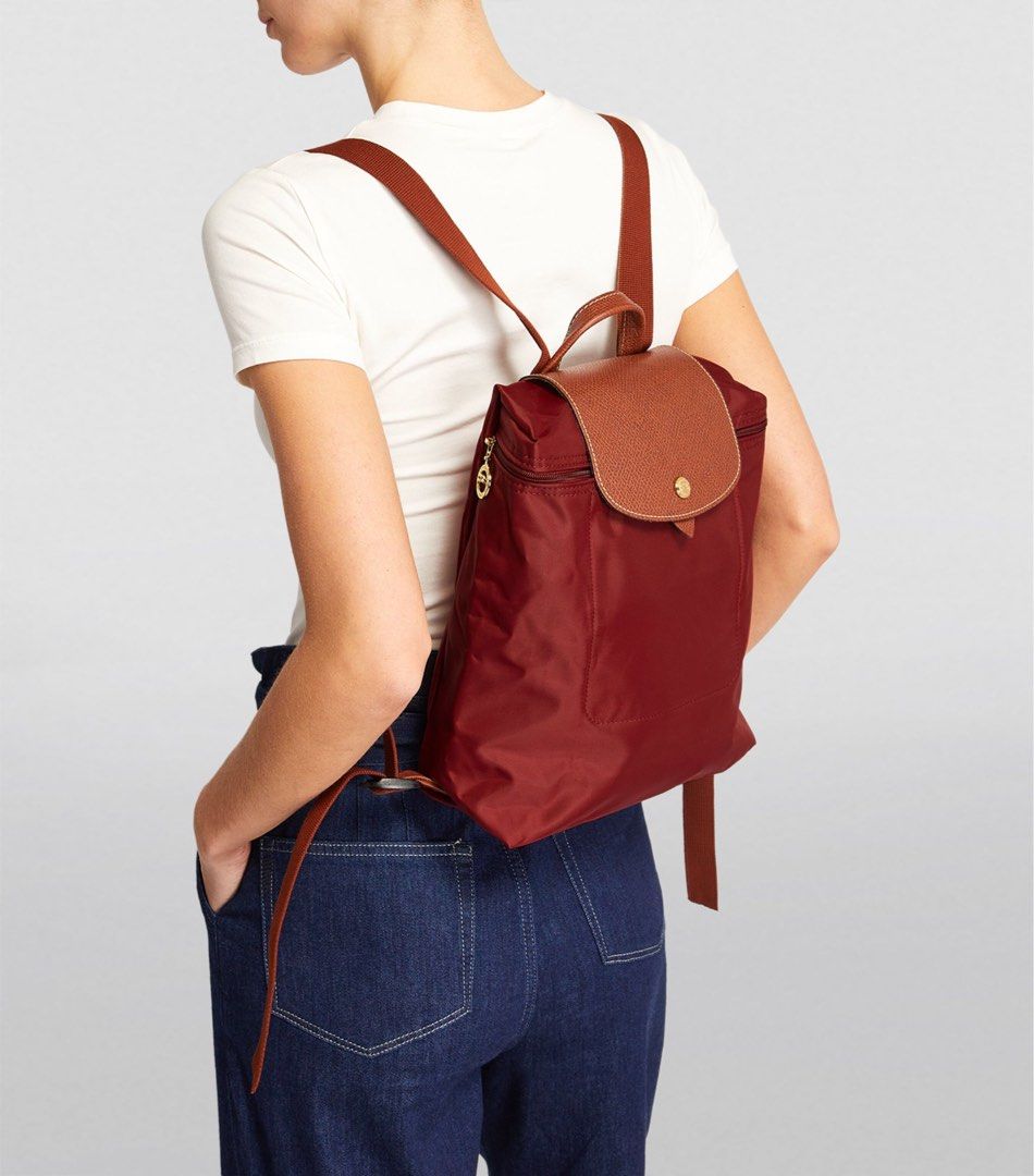 LONGCHAMP medium Le Pliage backpack red colour