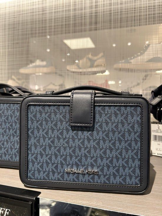 Michael Kors Men Cooper Lunch box crossbody