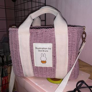 (Category: ) located in . Submitted by adelena123 (Listing ID 1308882804, Image 1). Description: .