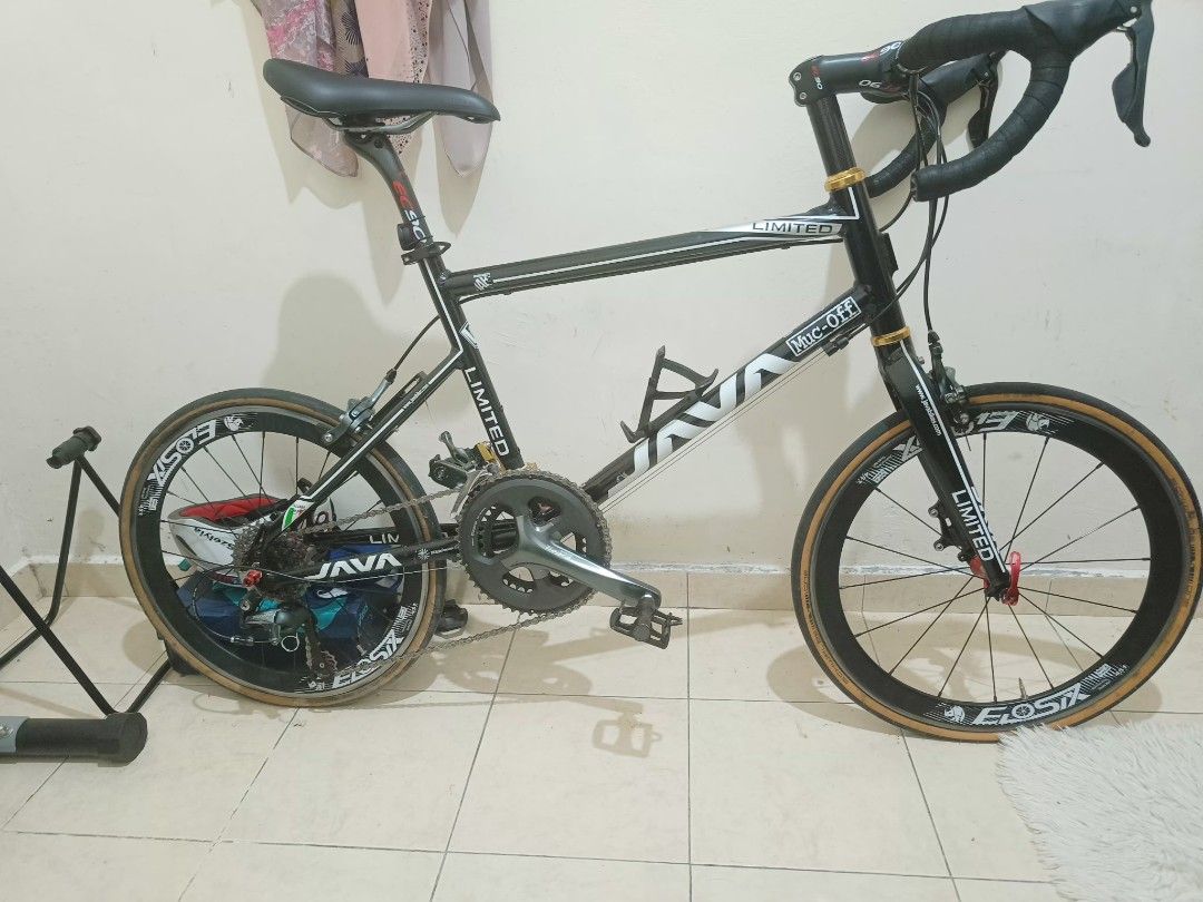 Minivelo java (Category: Bicycles) located in Kuala Lumpur. Submitted by fahmiizya79621 (Listing ID 1308879316, Image 1). Description: fullset tiagra 10speed,carbon dropbar,wheelset elosix,swhalbe tyre,shimano cleat...free gift meter 1 set, dan kasut cleat shimano rc1 size 7 uk dan cleat baru.