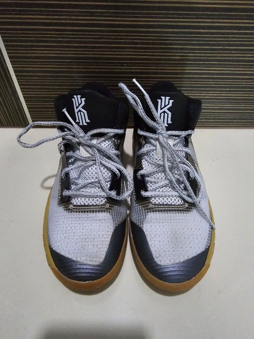 Nike Kyrie Flytrap Black Gum