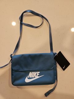 (Category: ) located in . Submitted by geeeeeez (Listing ID 1308906533, Image 1). Description: .