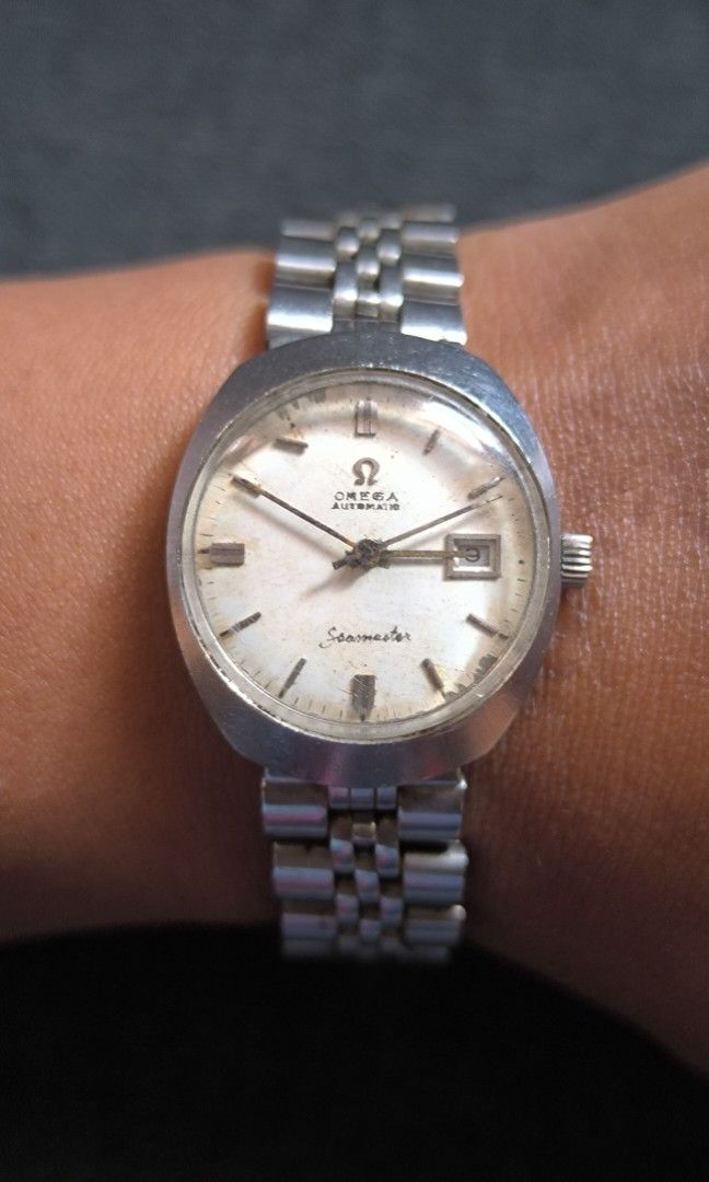 Omega Seamaster (Category: Women's Watches) located in Taguig. Submitted by tester1x (Listing ID 1292891126, Image 1). Description: AS IS (either working or not, either need service or some replacement) BUY AT YOUR OWN RISK! Vintage ⌚ Omega Seamaster Automatic TOOL 102 566018 Original Bracelet 24.6MM 7" plus wrist size.