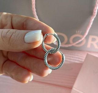 Pandora snak chain pattern hoop earrings