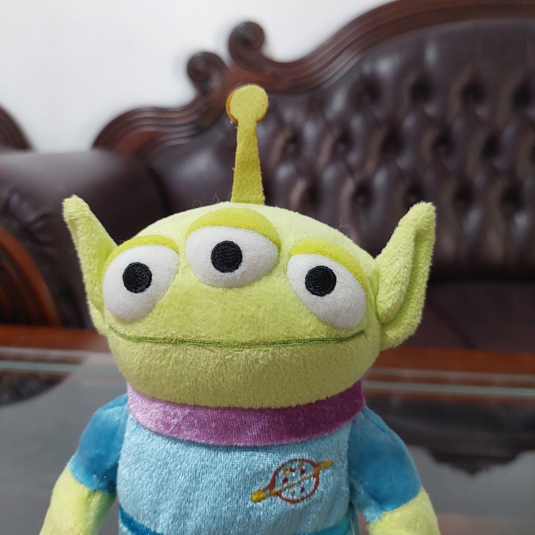 pizza-planet-toy-story-pulsh-green-space-alien-toy-by-disney-pixar