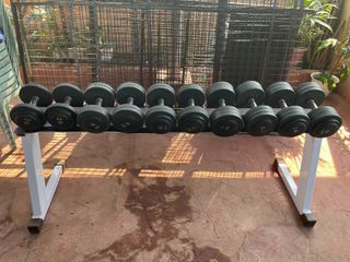 PRO-GYM EQUIPMENT RUBBER COATED DUMBBELLS WITH RACK - 15 TO 35 LBS (USED)