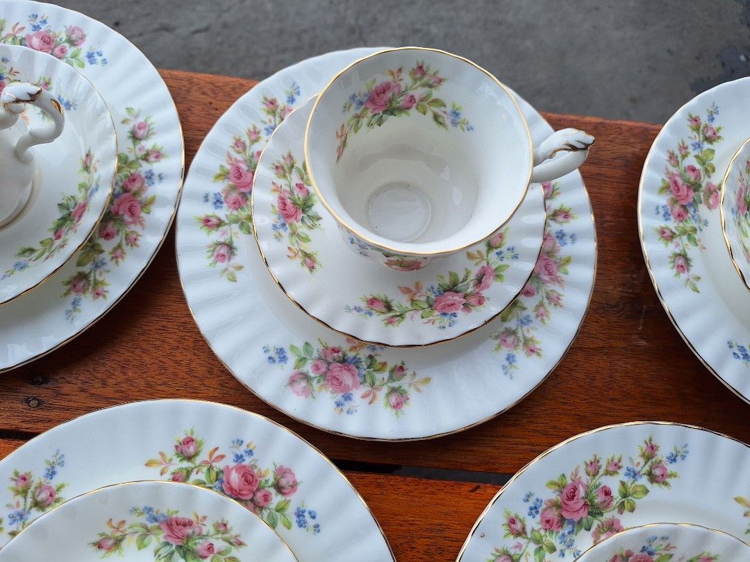 Royal Albert Moss Rose 11 trios (Category: Coffee & Tea Tableware) located in General Santos City (Dadiangas). Submitted by hannysvintageheaven (Listing ID 1268350468, Image 2). Description: 11 trios nice condition.