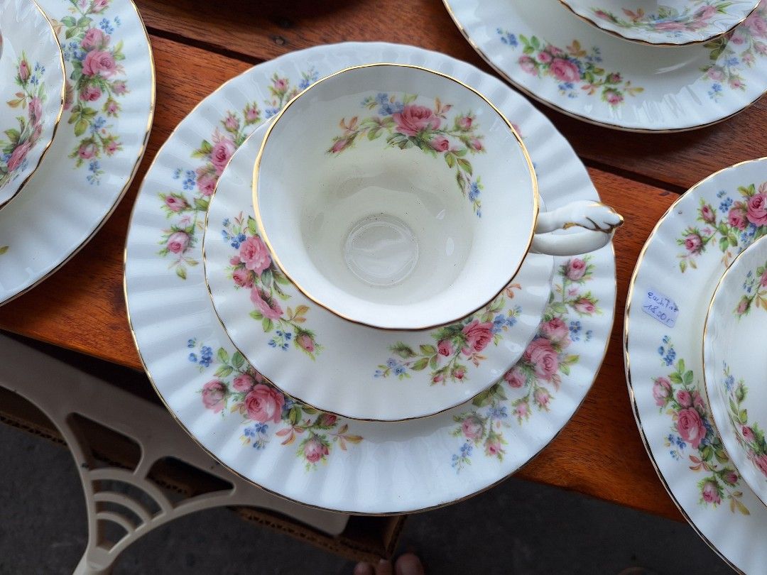 Royal Albert Moss Rose 11 trios (Category: Coffee & Tea Tableware) located in General Santos City (Dadiangas). Submitted by hannysvintageheaven (Listing ID 1268350468, Image 3). Description: 11 trios nice condition.