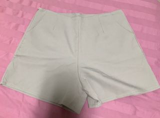 (Category: ) located in . Submitted by xinyiii22 (Listing ID 1308968849, Image 1). Description: .