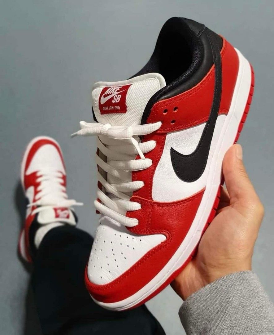 Size 7 to 12US Nike Dunk Low Pro Chicago