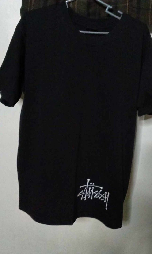 Stussy shirt (Category: Tshirts & Polo Shirts ) located in Quezon City. Submitted by eystackap (Listing ID 1308842595, Image 2). Description: large 21.5x27.5 like new.