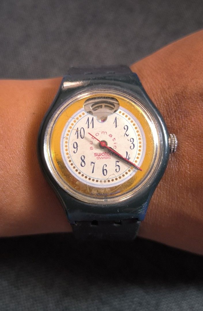 Swatch Automatic OLD (Category: Men's Watches) located in Taguig. Submitted by tester1x (Listing ID 1308874219, Image 1). Description: Old ⌚ Swatch Automatic Swiss Replacement Strap (Rubber Type) Original Buckle.